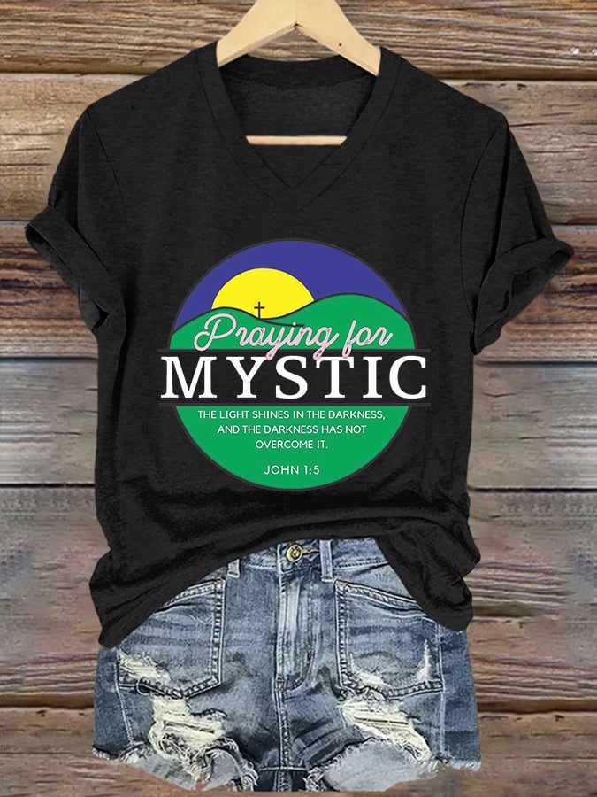 V-Neck Retro Texas Strong Praying For Mystic The Light Shines In The Darkness, And The Darkness Has Not Overcome It. John 1:5 Print T-Shirt