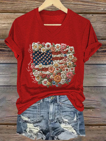 V-Neck Retro Independence Day Flowers Because Of The Brave Print T-Shirt