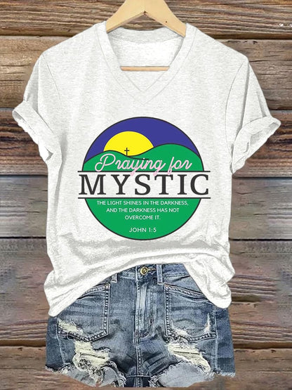 V-Neck Retro Texas Strong Praying For Mystic The Light Shines In The Darkness, And The Darkness Has Not Overcome It. John 1:5 Print T-Shirt