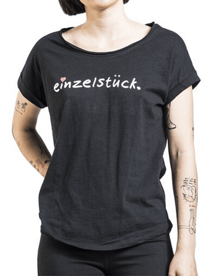 “Unique” women’s round-neck T-shirt