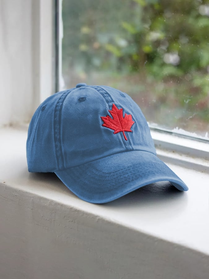 Retro Canadian Maple Leaf Print Baseball Cap